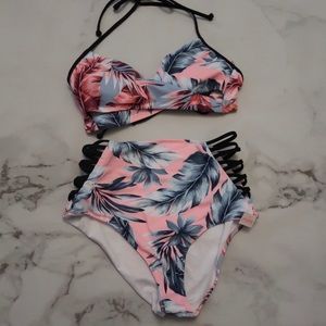 VS Swimsuit Bikini Bottoms size Medium Tropical